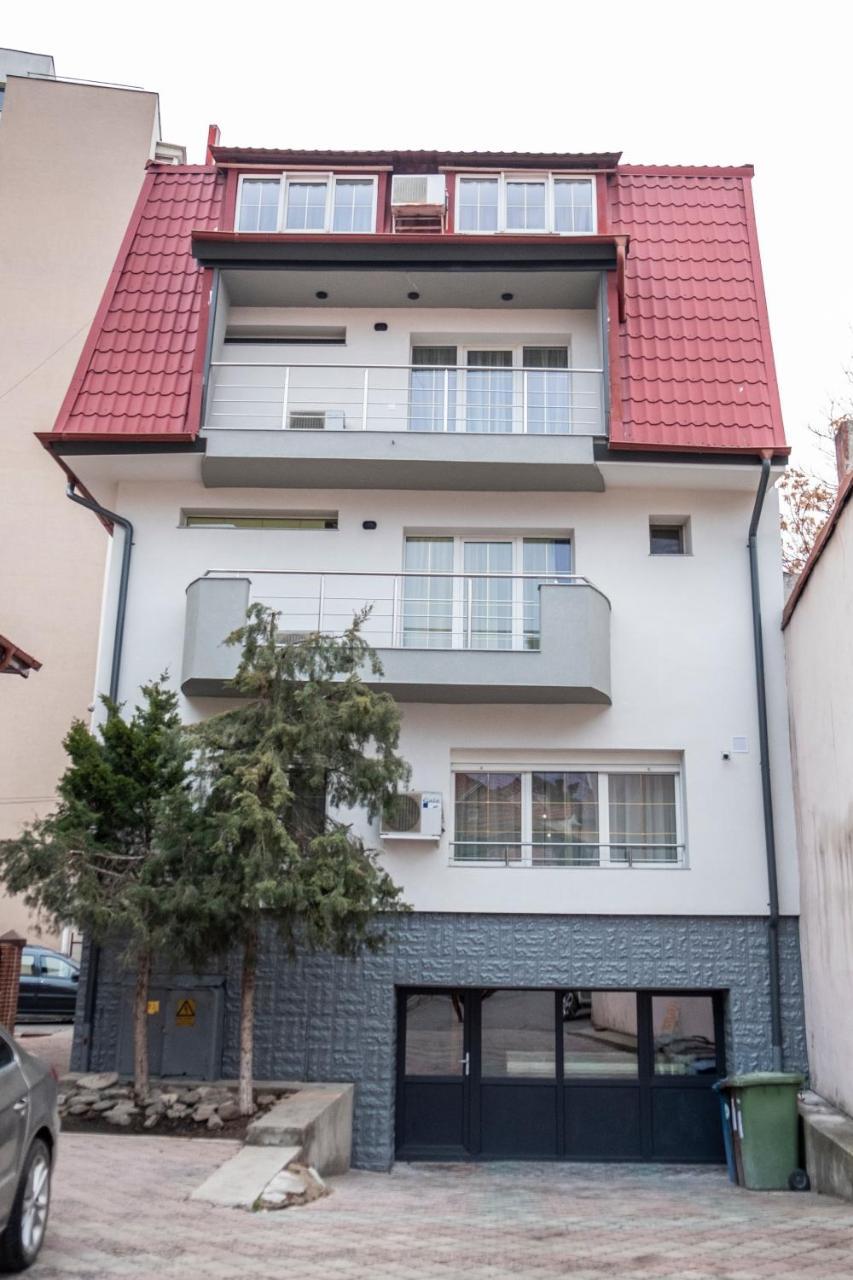 מלון בוקרשט Casa Gabriela מראה חיצוני תמונה