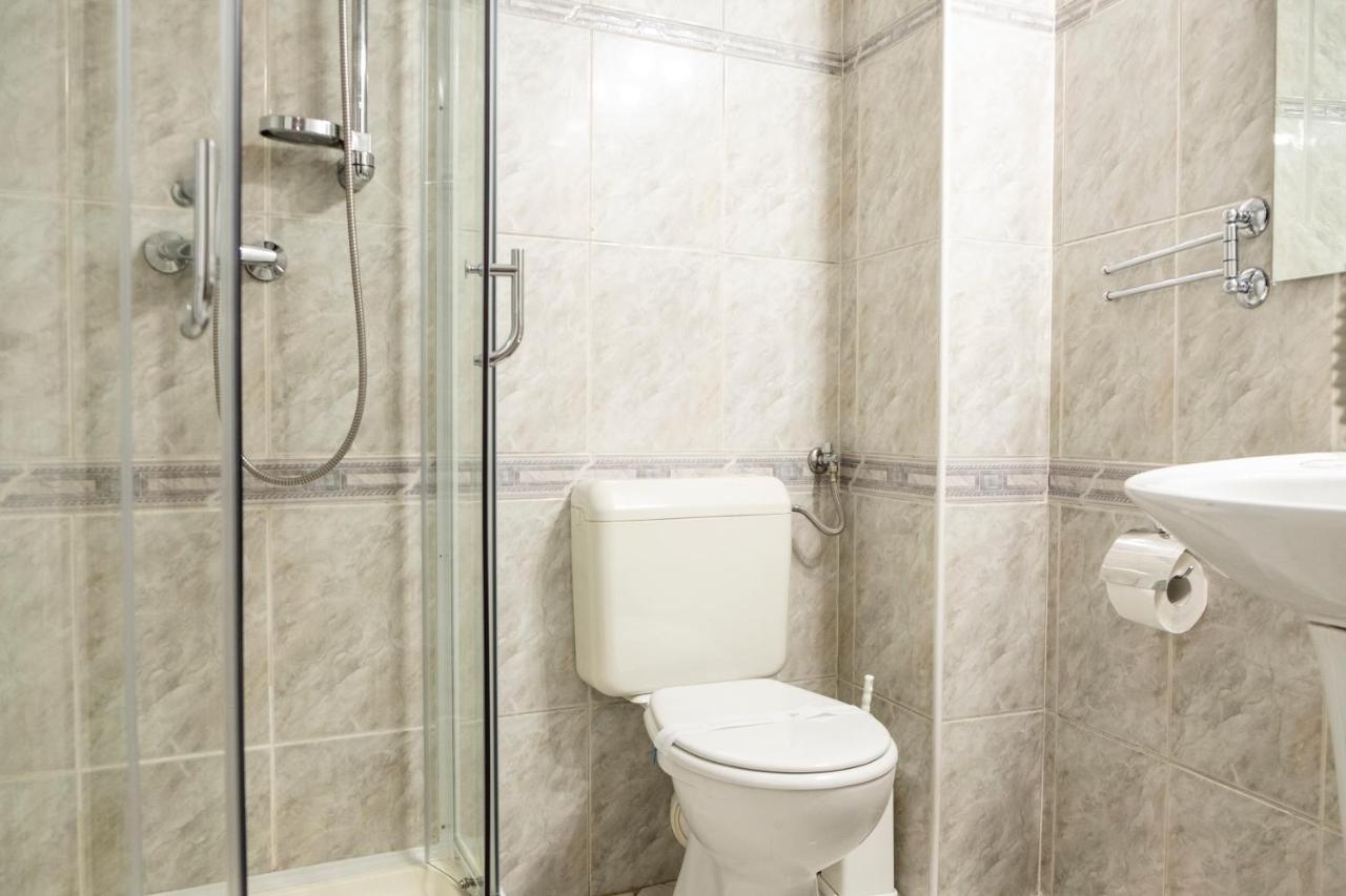 מלון בוקרשט Casa Gabriela מראה חיצוני תמונה