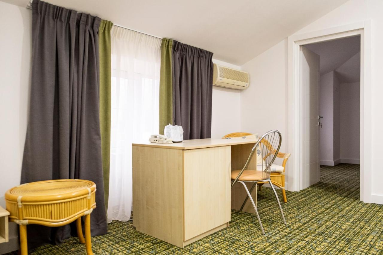 מלון בוקרשט Casa Gabriela מראה חיצוני תמונה