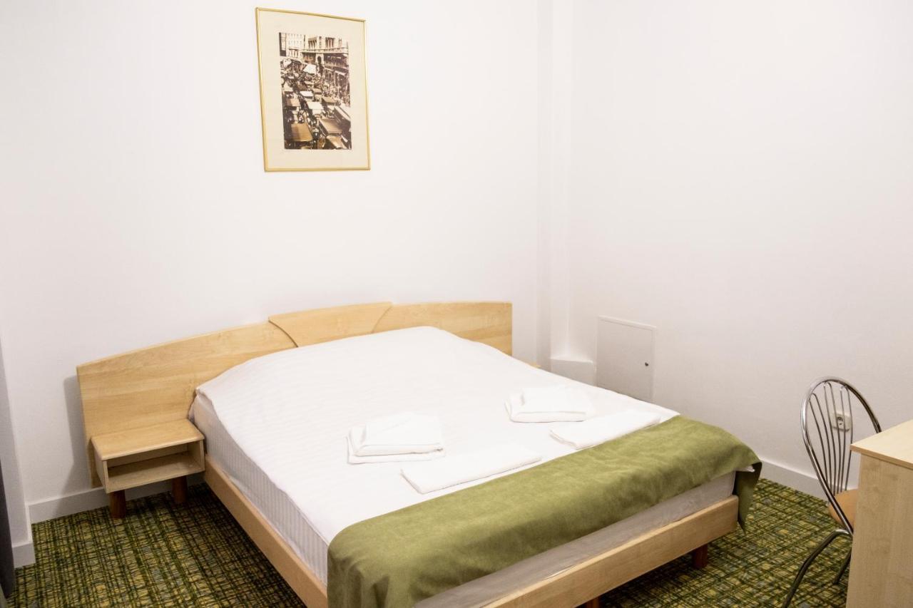 מלון בוקרשט Casa Gabriela מראה חיצוני תמונה